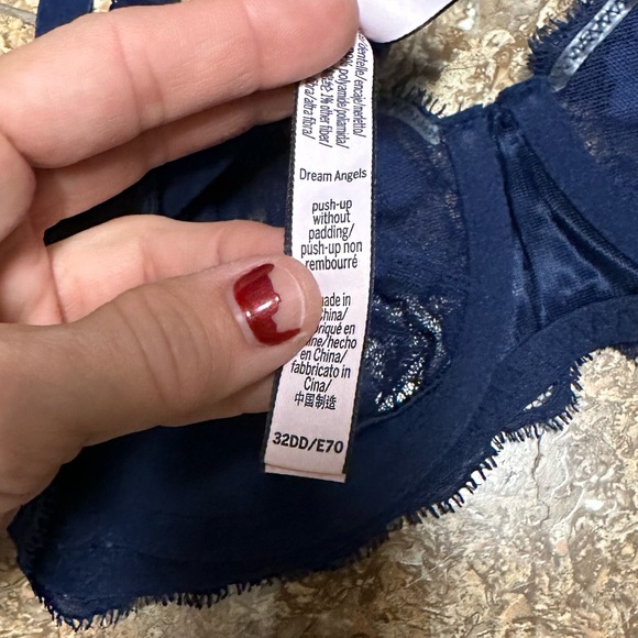 Victoria’s Secret Dream Angels Push-Up without Padding bra - Picture 5 of 5